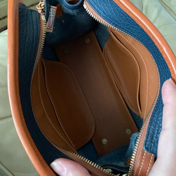 Sale! LKNW Dooney & Bourke Vintage Buckle Bag Navy/Black Pebble Leather AWL - Picture 12 of 14